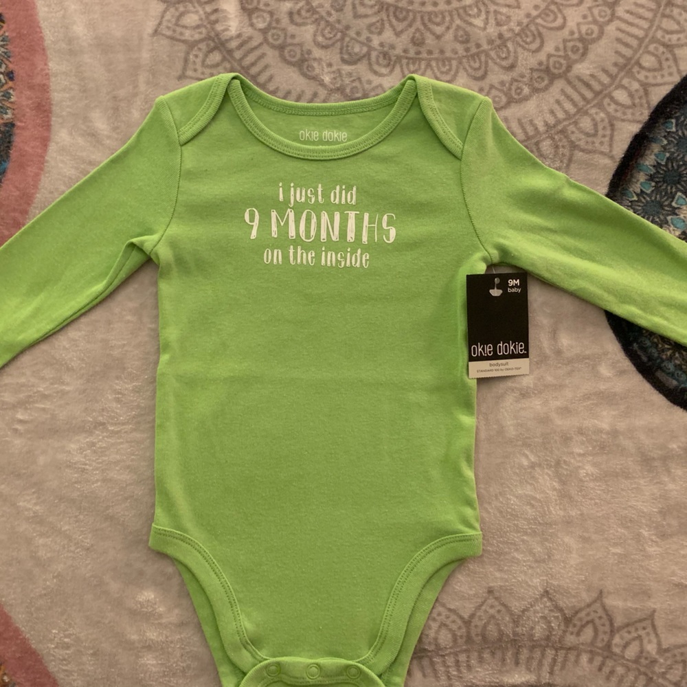 Unisex Onsie. Size 9M.  100%Cotton